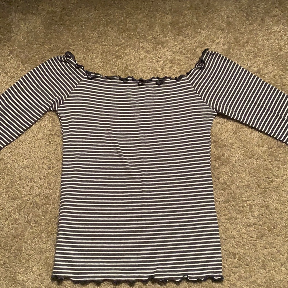 M off the shoulder striped Hollister long sleeve shirt
